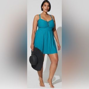 NWT Torrid Wireless Long Lattice Front Swim Dress With Brief